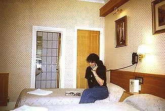 Cardiff Hotel 3*