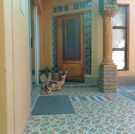 Roba Monakedi Guest Hotel 3*