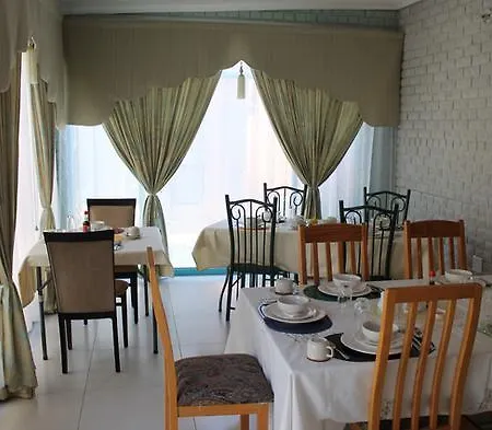Roba Monakedi Guest Hotel Mmabatho