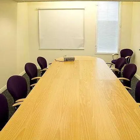 Hotel Premier London Heathrow Airport T2 & T3 - Bath Road Hounslow