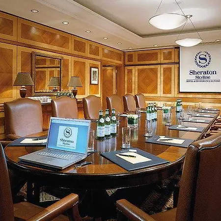 Sheraton Skyline London Heathrow Hotel 4*