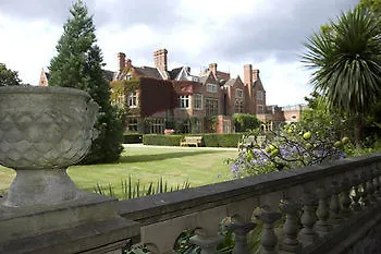 Warren House Hotel 4*