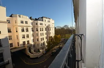 Parkwood Hotel