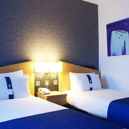 Express Stratford By Ihg Hotel 3*