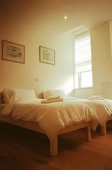 Forest House 3*