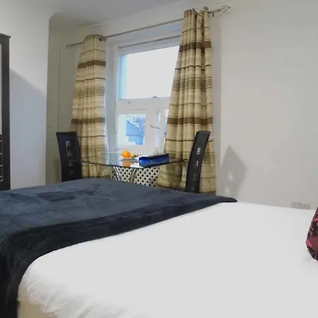 Мини-отель 36 Hyde Park Gate 3*
