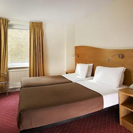 Ambassadors 3* Londen