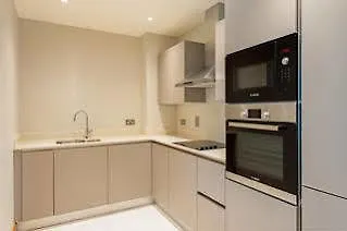 Sanctum International Serviced Belsize Apartment London