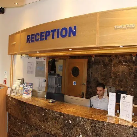 Oxford Earl's Court Hotel 3*