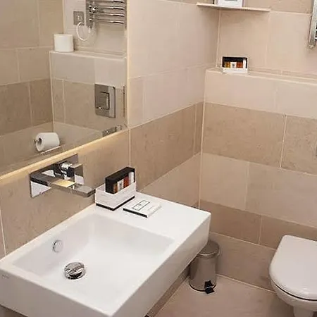 Nox Golders Hotel apartamentowy