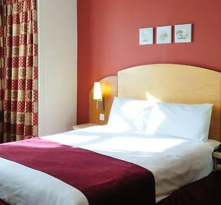 Szálloda Comfort Harrow 3*