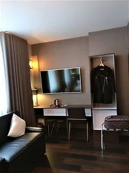 Camden Enterprise Hotel