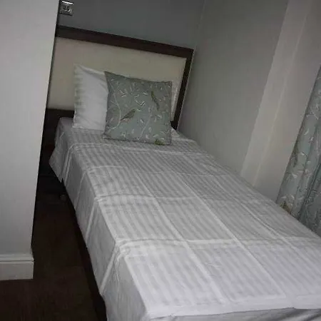 Hyde Park Boutique 3* London