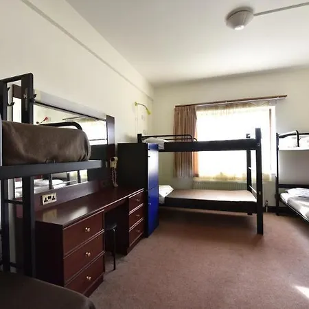 Auberge de jeunesse Equity Point *