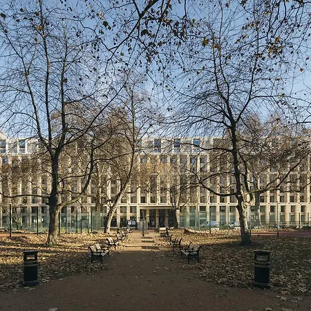 Garden Halls University Of * Londres