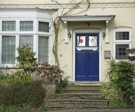 게스트하우스 Frithwood House 3*