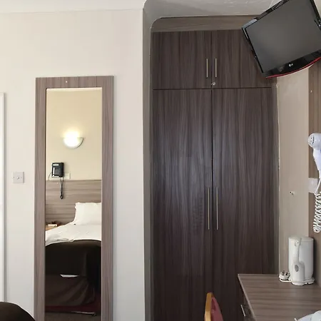 Hotel Holland Park 3*