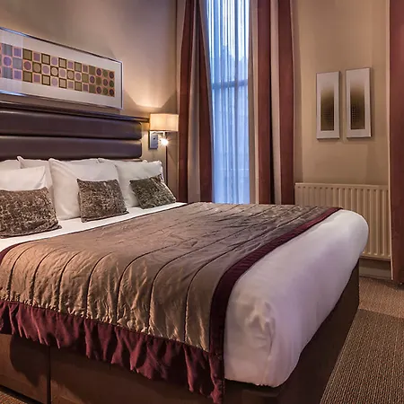 Отель Corus Hyde Park 4*