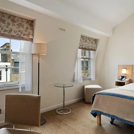 Otel The Mayfair Townhouse - An Iconic Luxury 5*