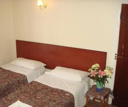 Regency Court 2*