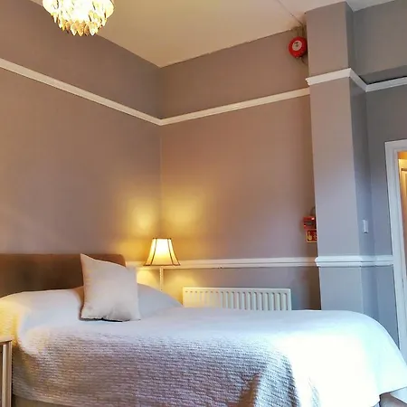 Hotel Glendevon House 3*