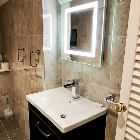 Hotel Glendevon House 3*