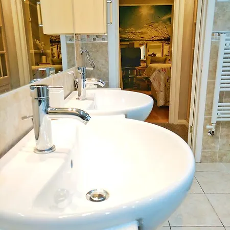 Hotel Glendevon House 3*