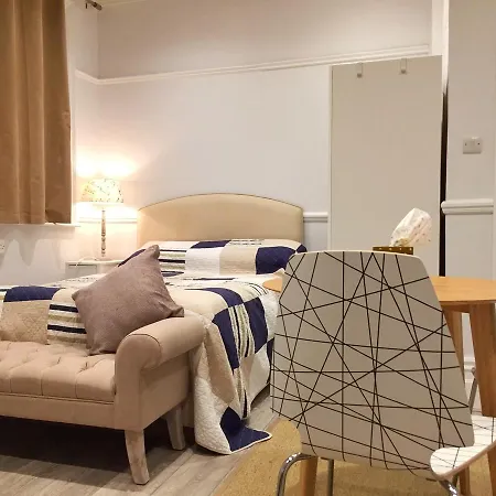 Hotel Glendevon House 3*