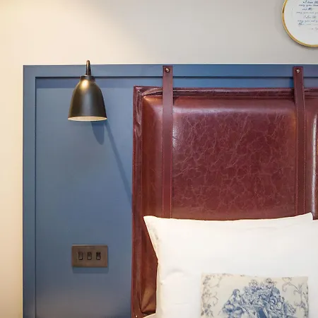 Clayton Of 4* London
