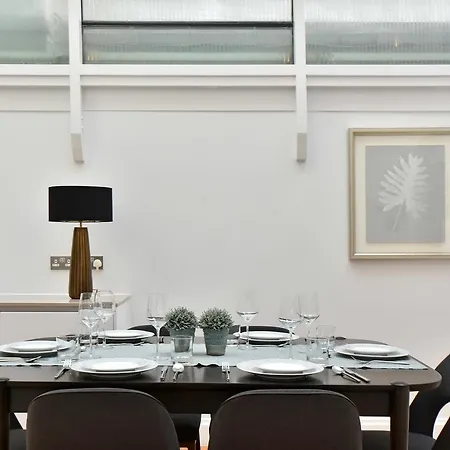Lifestyle Mayfair Piccadilly