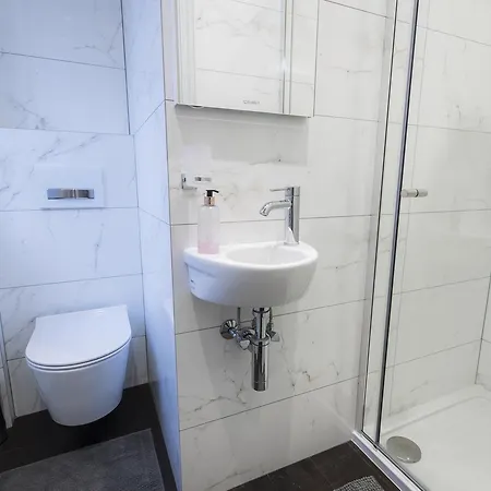 Elegant 2 Bed In Mayfair, Next To Hyde Park Apartment