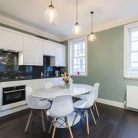 Elegant 2 Bed In Mayfair, Next To Hyde Park London