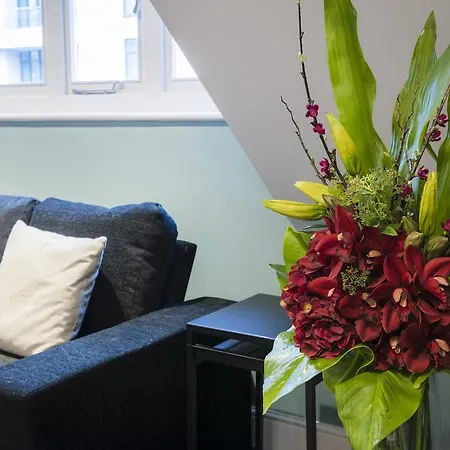 Elegant 1 Bed In Mayfair, Next To Hyde Park London