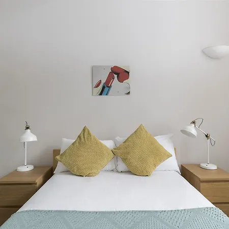 Paddington Polka Daire Londra