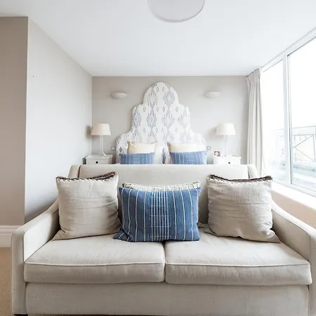 Luxury Battersea Park With Stunning Views London