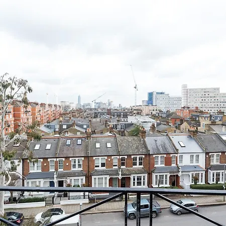 Luxury Battersea Park With Stunning Views Apartment London