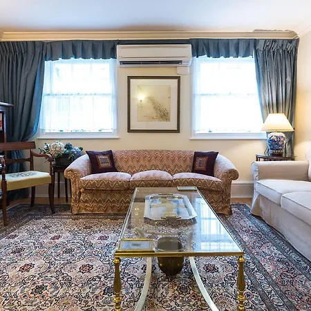 Apartment Dover Street London