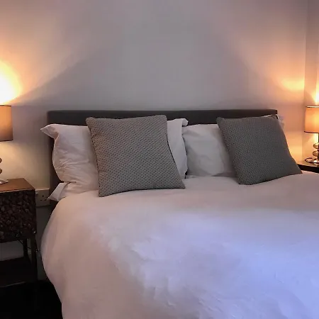 Guest house Metro W6 London