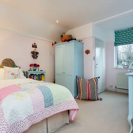 Veeve - Crouch End Family Holiday home London