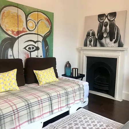 Metro W6 Guest house London