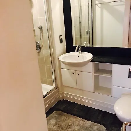 Sheldon Square Paddington Apartment *