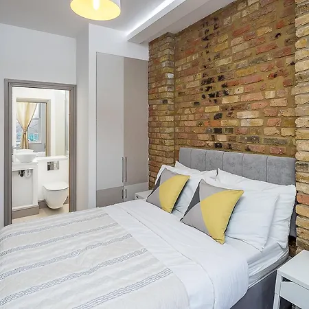 Regents Luxury * London
