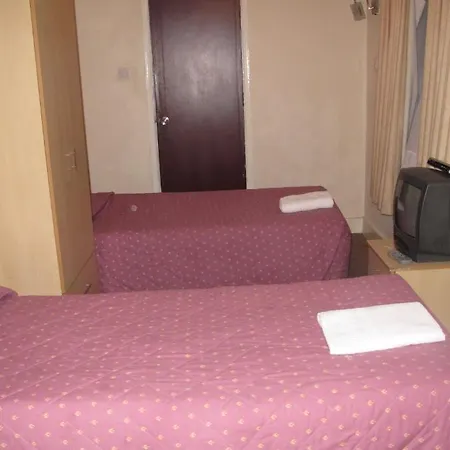 A To Z Bed & Breakfast Richmond (Greater London)