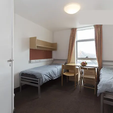 Ostello Davies Court *