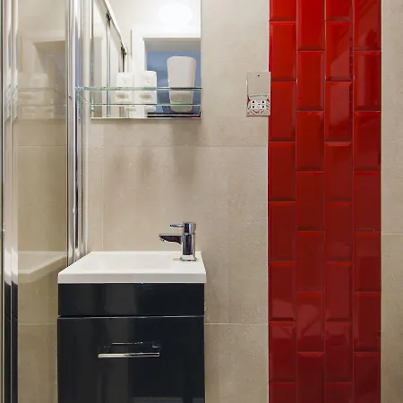 Hotel Wembley Park 3*