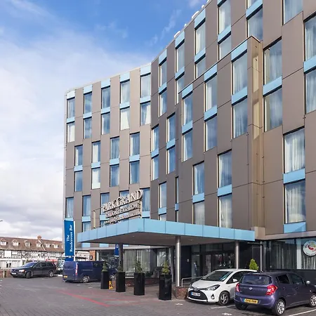 Park Grand Heathrow Hotel 4*