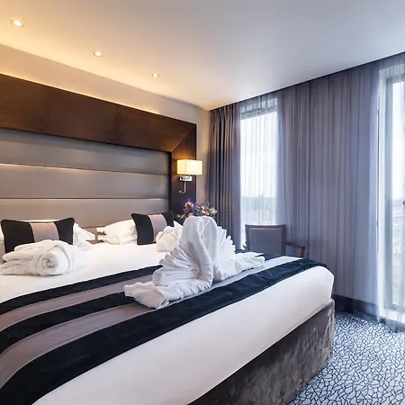 Park Grand Heathrow 4* Hounslow