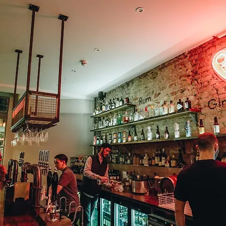 Publove @ The Crown, Battersea London