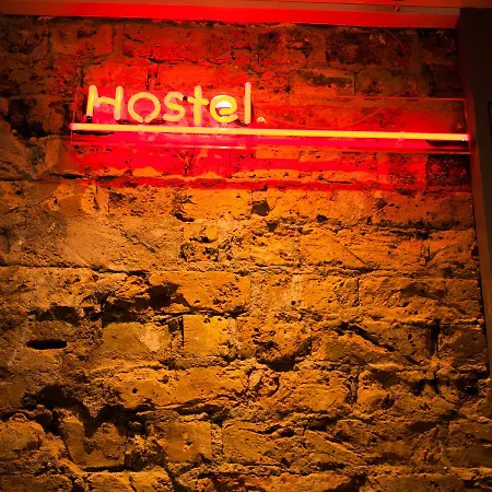 Publove @ The Crown, Battersea Hostel London