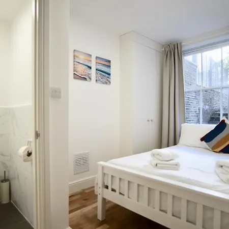 Ifield Road By Mayfair Apartment London